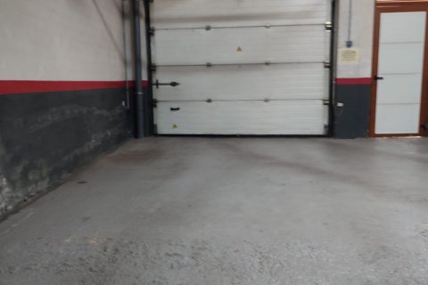 Garage à vendre à Leon, Espagne, 10 m2 No. 194425 - photo 2