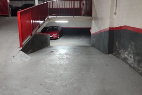 Garage à vendre à Leon, Espagne, 10 m2 No. 194425 - photo 3