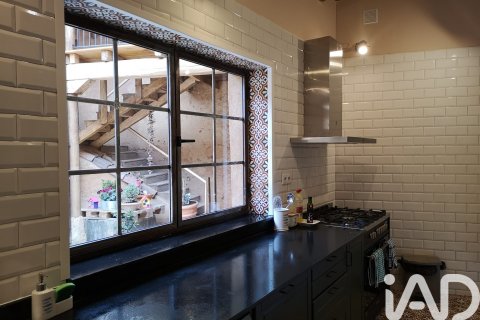 Hotelli myytävänä Leon, Espanja, 6 makuuhuonetta, 358 m2 No. 194427 - kuva 16