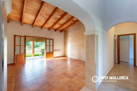 Finca for sale in Santa Maria Del Cami, Mallorca, Spain 3 bedrooms, 180 sq.m. No. 167951 - photo 3