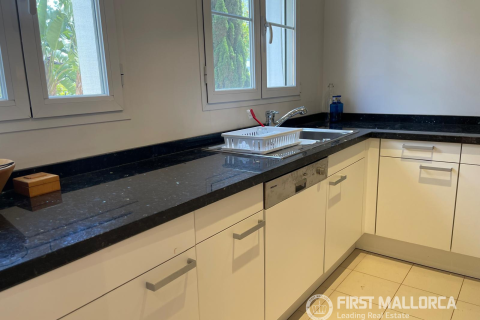 Apartment for sale in Bendinat, Mallorca, Spain 2 bedrooms, 121 sq.m. No. 167948 - photo 8