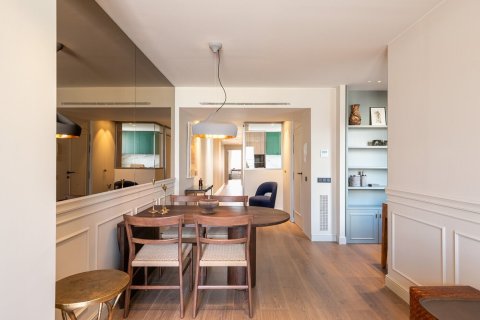Apartment à vendre à Barcelona, Espagne, 2 chambres, No. 140976 - photo 5