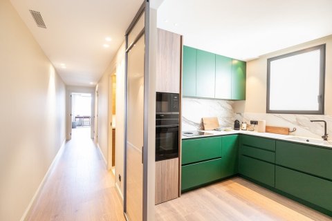 Apartment à vendre à Barcelona, Espagne, 2 chambres, No. 140976 - photo 8