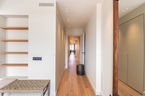 Apartment à vendre à Barcelona, Espagne, 2 chambres, No. 140976 - photo 13