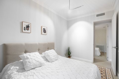 Lägenhet till salu i Barcelona, Spanien 3 sovrum, Nr. 140975 - foto 19