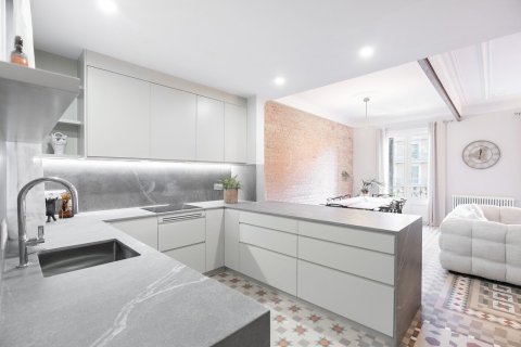 Lägenhet till salu i Barcelona, Spanien 3 sovrum, Nr. 140975 - foto 11