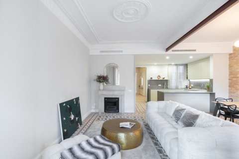 Lägenhet till salu i Barcelona, Spanien 3 sovrum, Nr. 140975 - foto 3