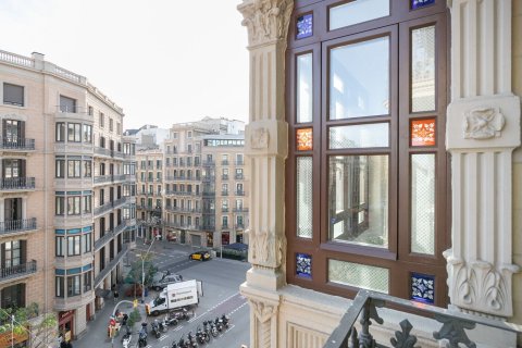 Lägenhet till salu i Barcelona, Spanien 3 sovrum, Nr. 140975 - foto 7