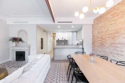 Lägenhet till salu i Barcelona, Spanien 3 sovrum, Nr. 140975 - foto 10