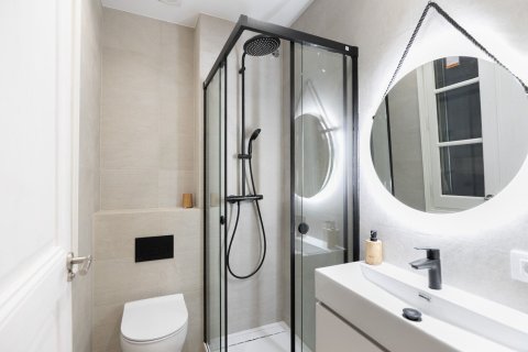 Lägenhet till salu i Barcelona, Spanien 3 sovrum, Nr. 140975 - foto 24