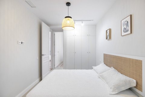 Lägenhet till salu i Barcelona, Spanien 3 sovrum, Nr. 140975 - foto 23