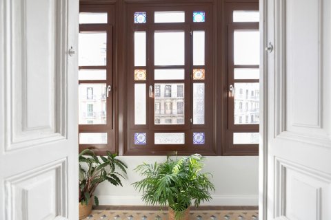 Lägenhet till salu i Barcelona, Spanien 3 sovrum, Nr. 140975 - foto 5