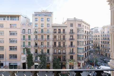 Lägenhet till salu i Barcelona, Spanien 3 sovrum, Nr. 140975 - foto 8