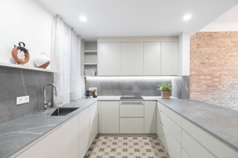 Lägenhet till salu i Barcelona, Spanien 3 sovrum, Nr. 140975 - foto 15