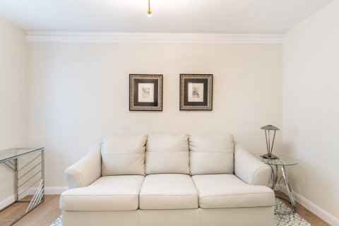 Apartamento en venta en Barcelona, España 4 dormitorios, No. 140981 - foto 20