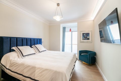 Apartamento en venta en Barcelona, España 4 dormitorios, No. 140981 - foto 16