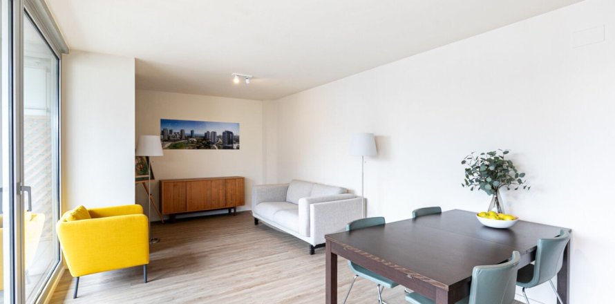 Apartment à Barcelona, Espagne 2 chambres, No. 140979