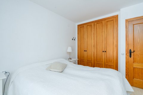 Kaupunkipientalo myytävänä Gran Alacant, Alicante, Espanja, 6 makuuhuonetta, 287 m2 No. 114565 - kuva 13