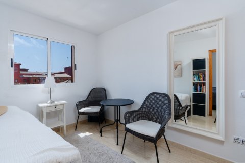 Kaupunkipientalo myytävänä Gran Alacant, Alicante, Espanja, 6 makuuhuonetta, 287 m2 No. 114565 - kuva 18