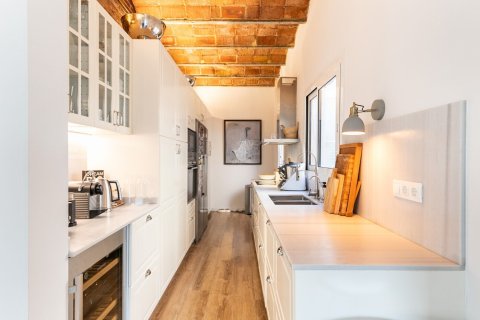 Lägenhet till salu i Barcelona, Spanien 4 sovrum, Nr. 140994 - foto 12