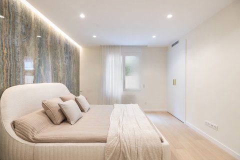 Apartment à vendre à Barcelona, Espagne, 4 chambres, No. 140995 - photo 18