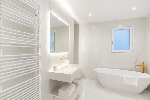 Apartment à vendre à Barcelona, Espagne, 4 chambres, No. 140995 - photo 20