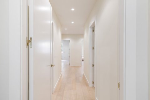 Apartment à vendre à Barcelona, Espagne, 4 chambres, No. 140995 - photo 24