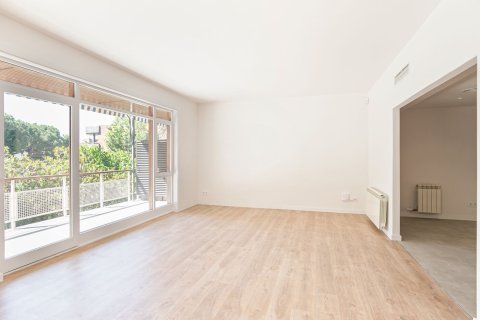 Apartment à vendre à Barcelona, Espagne, 5 chambres, No. 140989 - photo 5