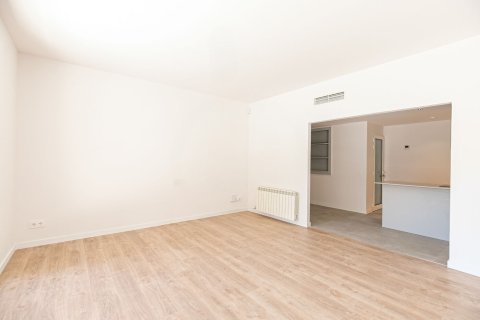 Apartment à vendre à Barcelona, Espagne, 5 chambres, No. 140989 - photo 6