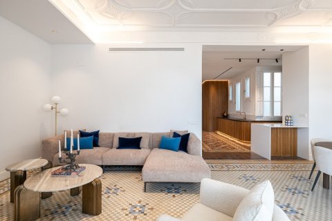 Lägenhet till salu i Barcelona, Spanien 3 sovrum, Nr. 140990 - foto 5