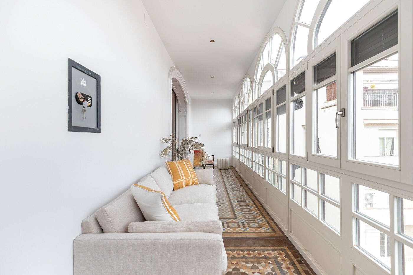 Apartamento en Barcelona, España 3 dormitorios,  No. 140990