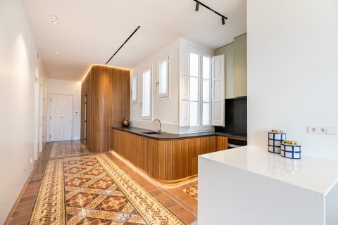 Lägenhet till salu i Barcelona, Spanien 3 sovrum, Nr. 140990 - foto 8