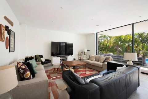 Продажа дома в Кастельдефельс, Барселона, Испания 6 спален, 407м2 №140993 - фото 9