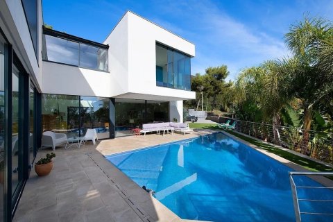 Продажа дома в Кастельдефельс, Барселона, Испания 6 спален, 407м2 №140993 - фото 2