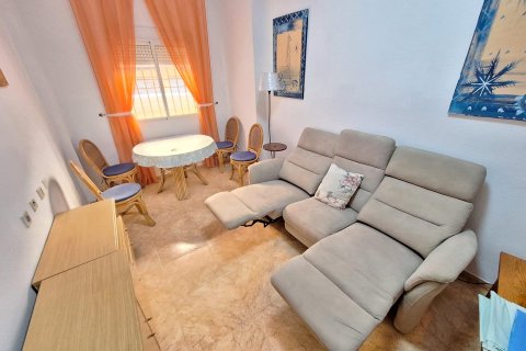 Appartamento in affitto a Torrevieja, Alicante, Spagna 56 mq. N° 144665 - foto 2