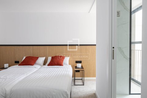 Apartment for sale in Barcelona, Spain 2 bedrooms, 107 sq.m. No. 192650 - photo 12