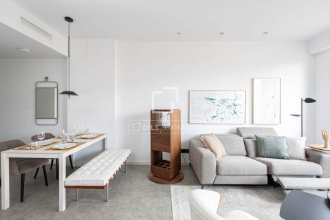 Apartment for sale in Barcelona, Spain 2 bedrooms, 107 sq.m. No. 192650 - photo 5