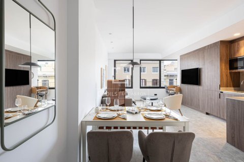 Apartment for sale in Barcelona, Spain 2 bedrooms, 107 sq.m. No. 192648 - photo 6