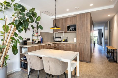 Apartment for sale in Barcelona, Spain 2 bedrooms, 95 sq.m. No. 192649 - photo 2