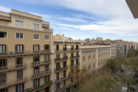 Apartment for sale in Barcelona, Spain 2 bedrooms, 107 sq.m. No. 192646 - photo 23