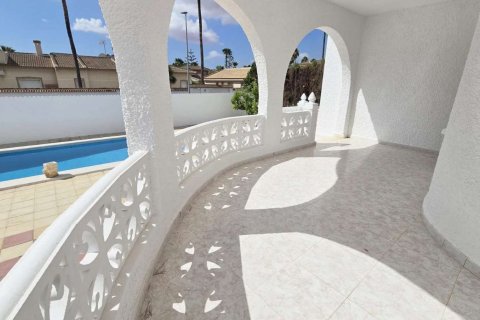 Villa à vendre Rojales, Alicante, Espagne, 4 chambres, 190 m2 No. 137763 - photo 4