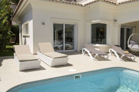 Villa for sale Moraira, Alicante, Spain 4 bedrooms, 373 sq.m. No. 137764 - photo 7