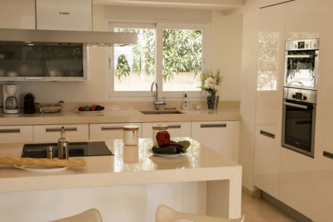 Villa for sale Moraira, Alicante, Spain 4 bedrooms, 373 sq.m. No. 137764 - photo 17