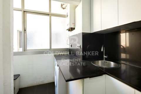 Apartment à vendre à Barcelona, Espagne, 4 chambres, 90 m2 No. 178627 - photo 10