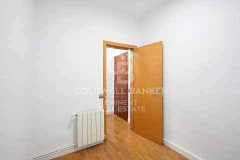 Apartment à vendre à Barcelona, Espagne, 4 chambres, 90 m2 No. 178627 - photo 25