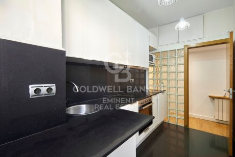 Apartment à vendre à Barcelona, Espagne, 4 chambres, 90 m2 No. 178627 - photo 11