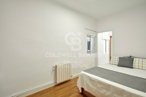 Apartment à vendre à Barcelona, Espagne, 4 chambres, 90 m2 No. 178627 - photo 17