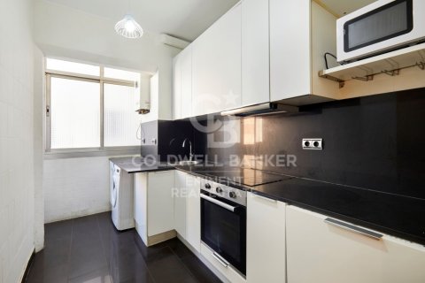 Apartment à vendre à Barcelona, Espagne, 4 chambres, 90 m2 No. 178627 - photo 8