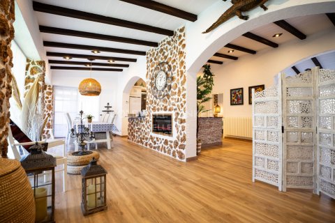 Villa à vendre à Alcanar, Tarragona, Espagne, 4 chambres, 424 m2 No. 178628 - photo 4