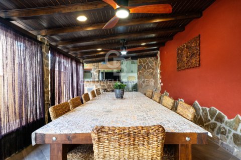 Villa à vendre à Alcanar, Tarragona, Espagne, 4 chambres, 424 m2 No. 178628 - photo 27